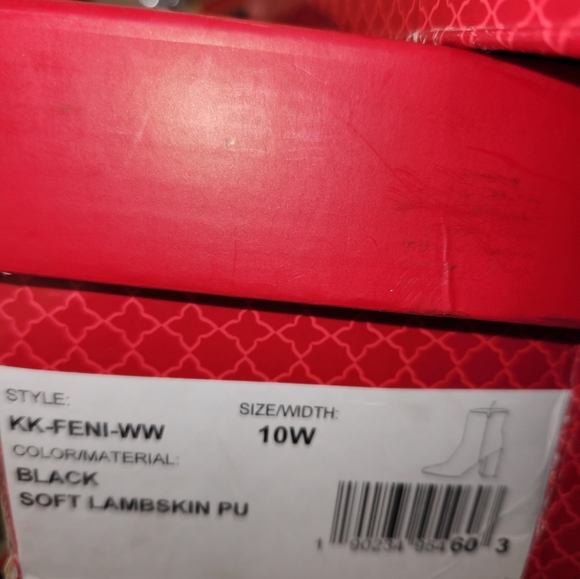 Kelly & Katie Women's Black Feni Bootie Soft  Lambskin PU 10 Wide - Picture 3 of 7